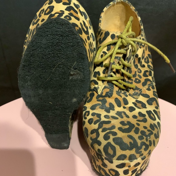 Cheetah Print Wedges - Picture 3 of 4
